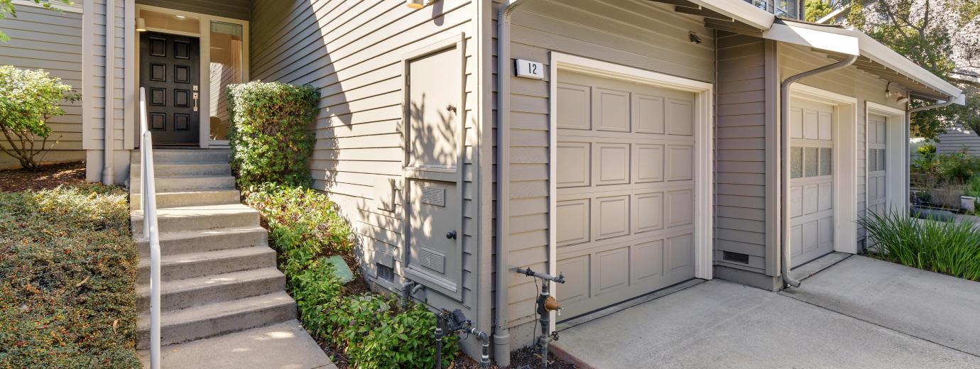 Exterior Front Porch and Entry