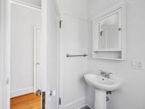 624-3 Bathroom